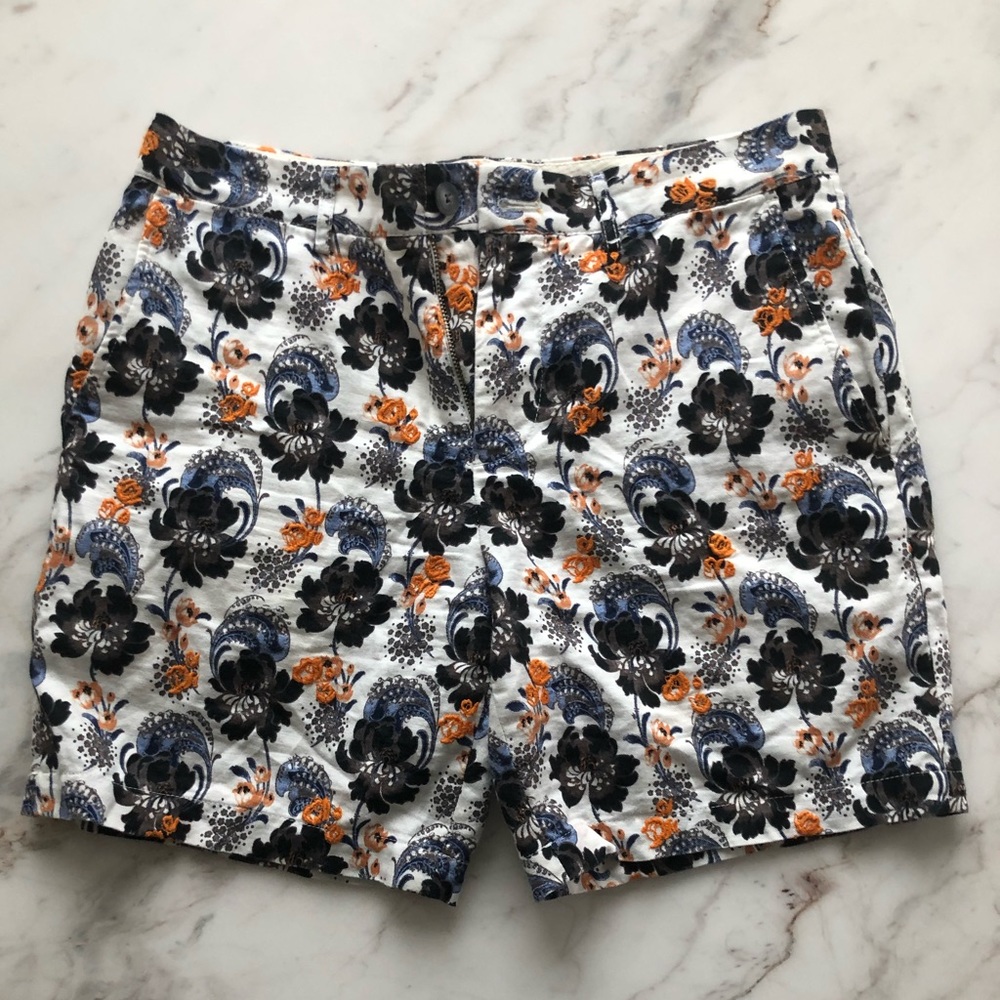 Sz 29 Club Monaco floral Baxter fit shorts